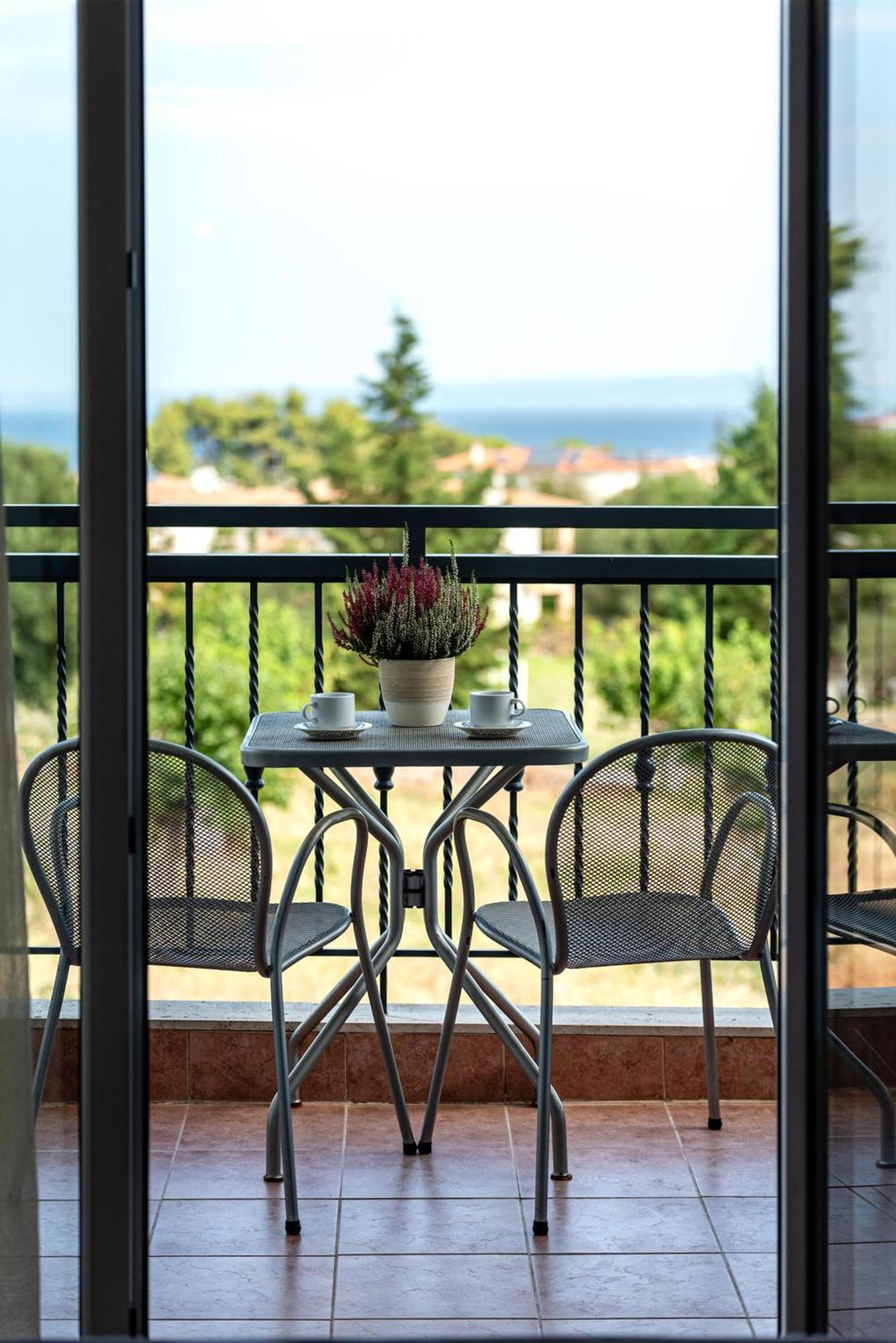 Ampelia Hotel Kassandra Hanioti Exteriör bild