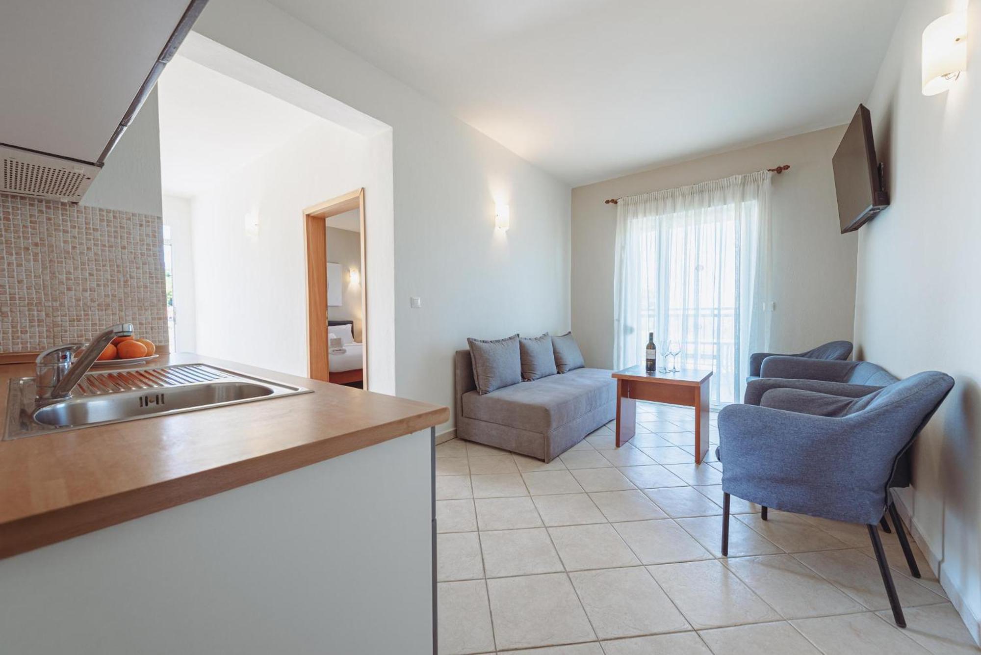 Ampelia Hotel Kassandra Hanioti Exteriör bild
